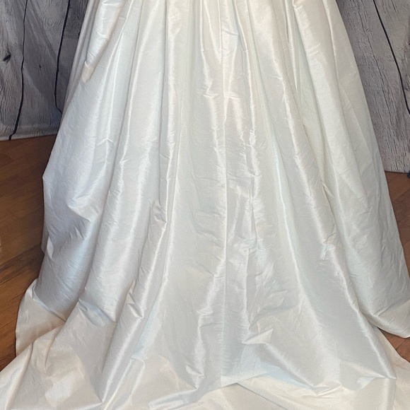 Alfred Angelo Sapphire Collection Ivory Silver Jewel Ballgown Wedding Dress 14 - Picture 9 of 12